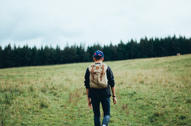 nhsoa-lyme-disease-hiker-598